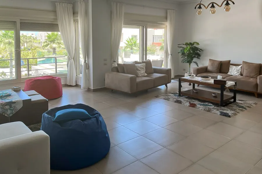 بنتهاوس للبيع (هاسيندا باي - سيدي عبد الرحمن) 204 م + 95 م روف - 15,000,000 ج