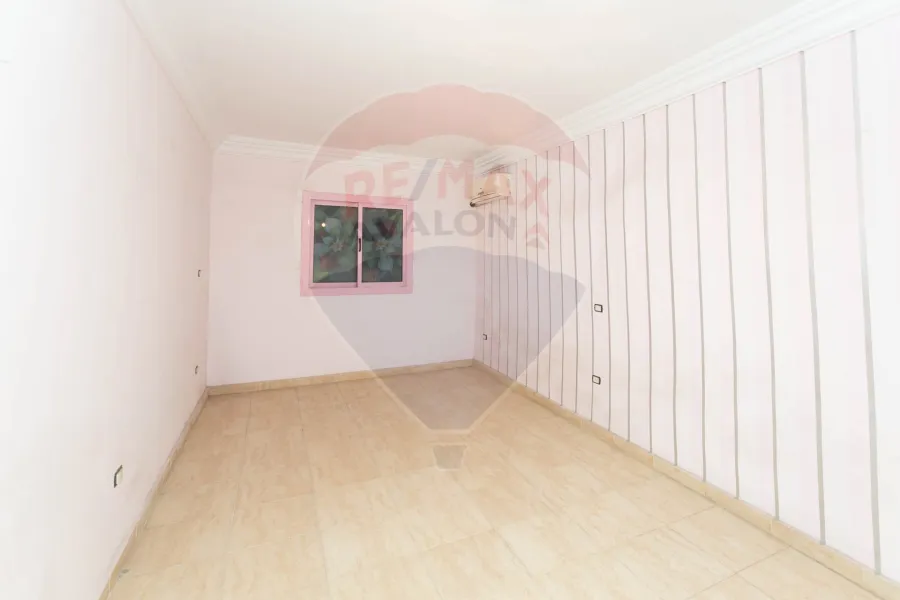 شقة للبيع 100 م فلمنج (ش أحمد باشا ترك)