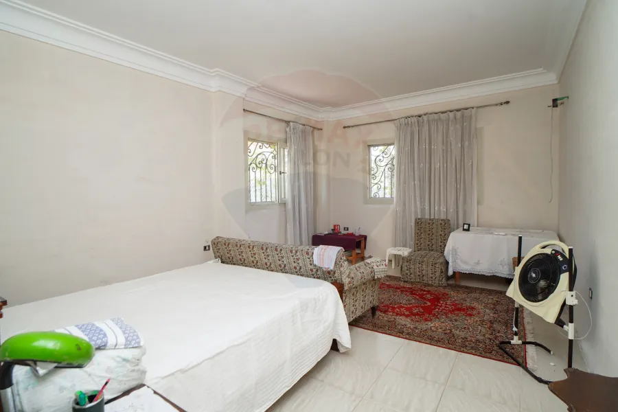 فيلا للبيع 4,200 م (فدان) كينج مريوط (بالقرب من واحة خطاب)