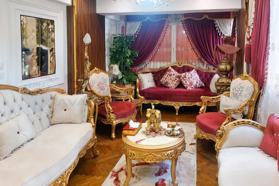 شقة للايجار المفروش 135 م لوران (ش ابو قير)