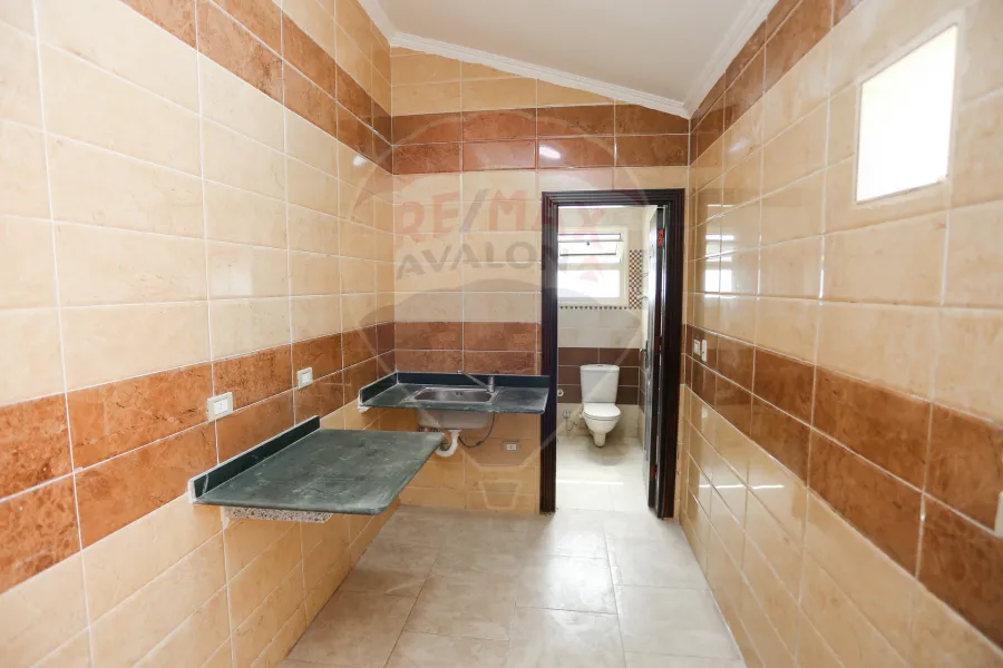 Chalet + Roof for Sale (Badr Village) 344 m