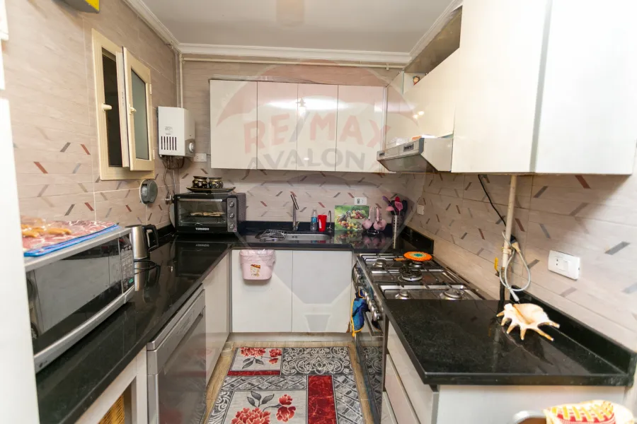 شقة للبيع 245 م كليوباترا (ش علم الدين)