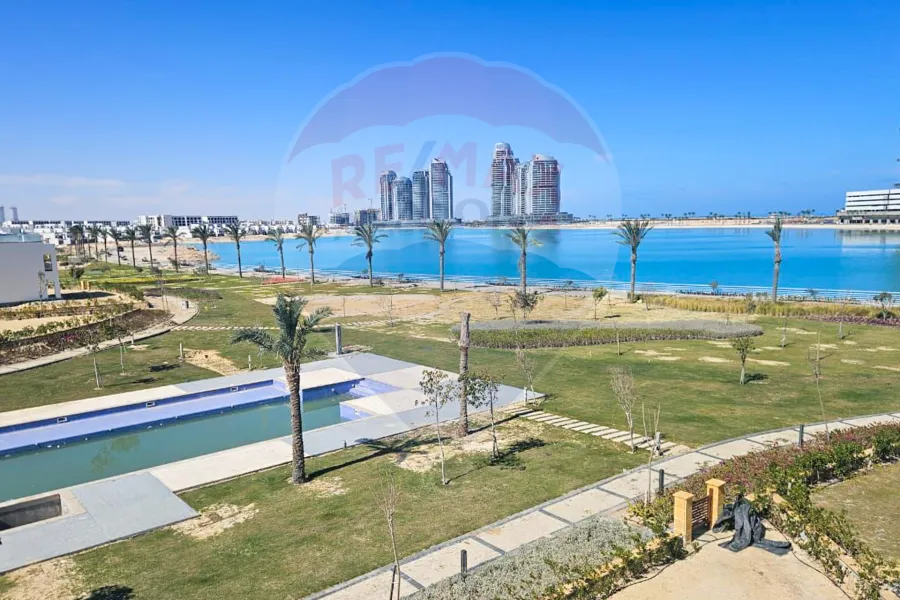 فيلا ستاندالوان للبيع (مزارين - العلمين) 720 م