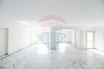 شقة للبيع 270 م سموحة (منطقة الفيلات)