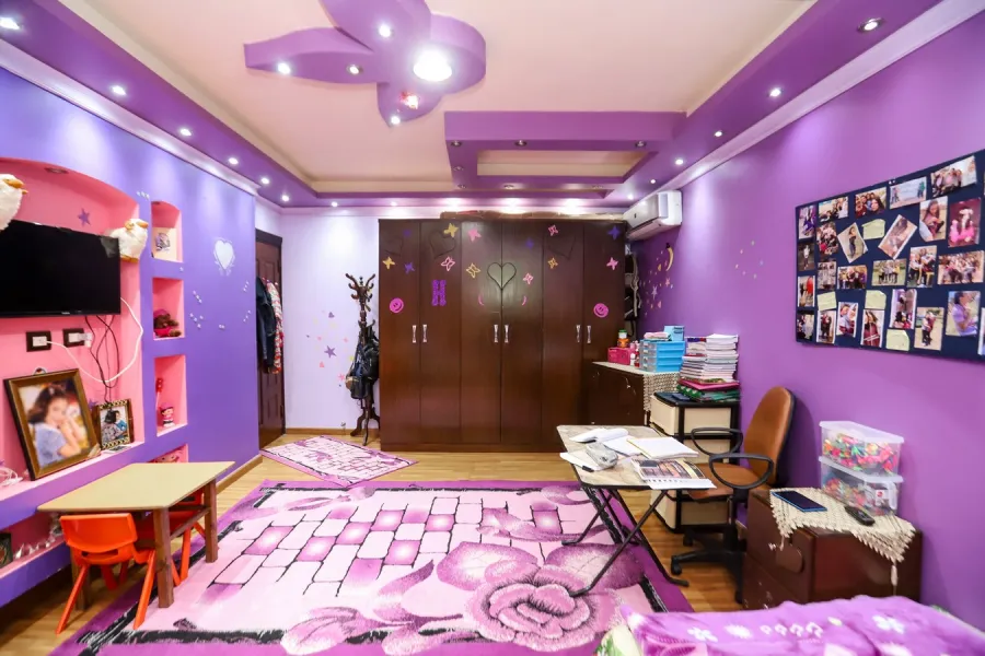 شقة للبيع 200م رشدي (متفرع من ش رشدى باشا)