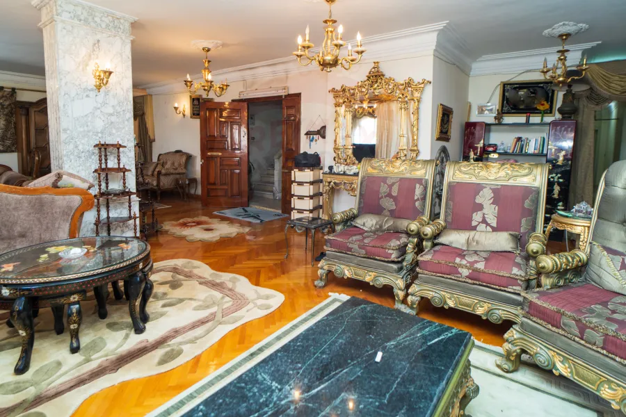 Apartment for sale 243 m Sidi Gaber (Steps from the Army Forces Hospital)