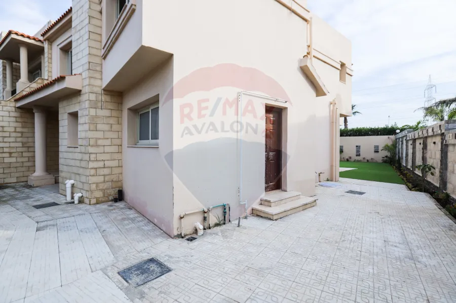 Villa for rent 393 m King Mariot (Alex West compound - Antoniades area)