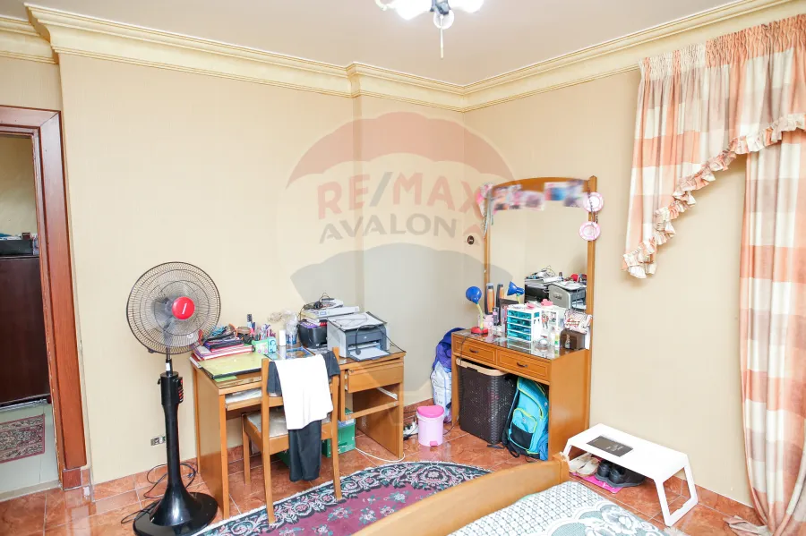 Apartment for sale 320m Smouha (Seif Tower. Branched From Albert Elawal St.)