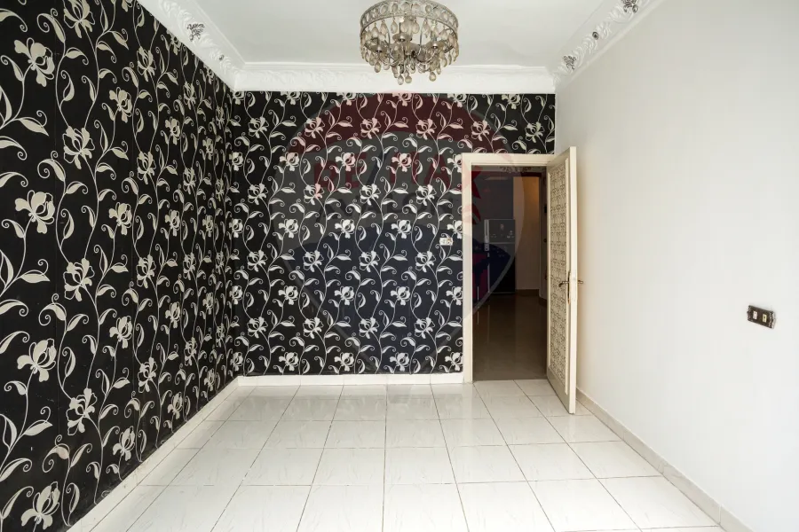 Apartment for sale 100 m Sporting (Port Said main st.)