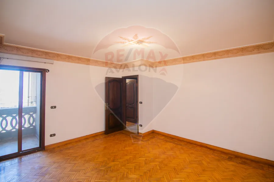 شقة للبيع 175 م مصطفى كامل (خطوات من كيروسيز)