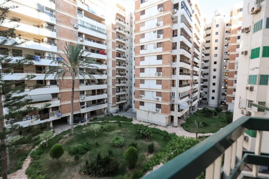 Furnished Apartment For Rent 175m El-Mamoura (Steps From Beach)