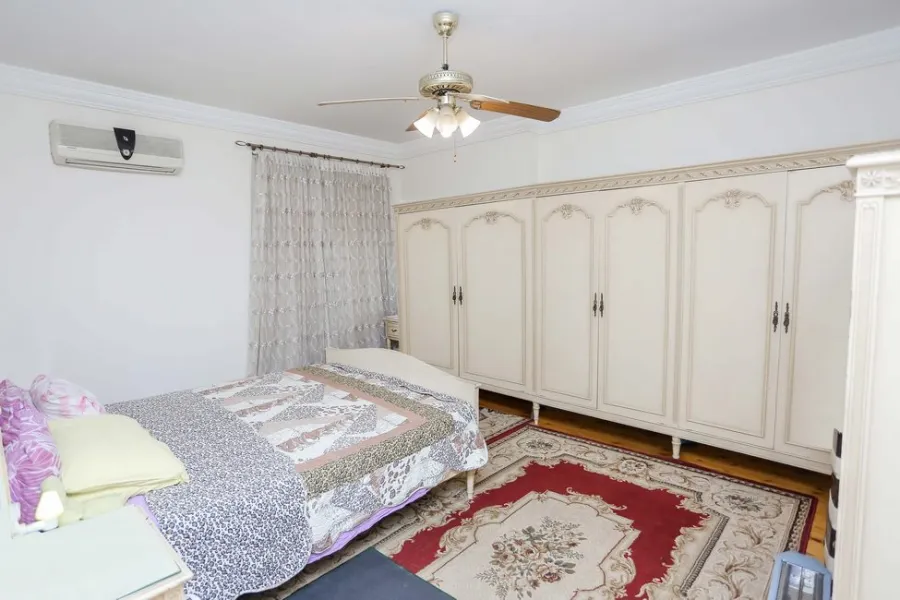 شقة للبيع 262م لوران (ش سرهنك - عمارة عزيز شنودة) 