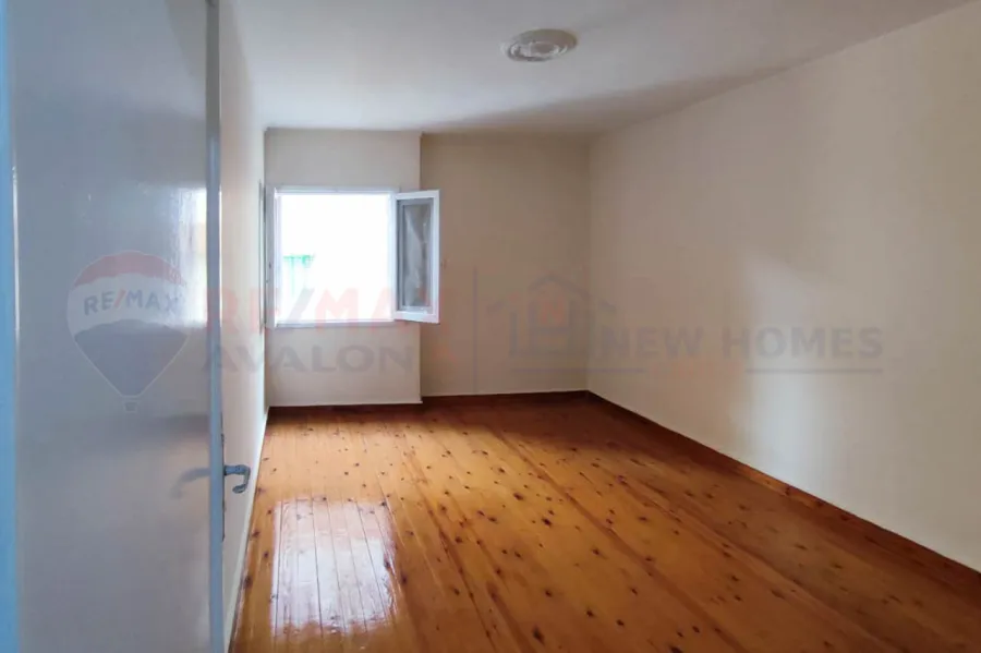 شقة للبيع 145 م صافي سموحة (امام زهران)