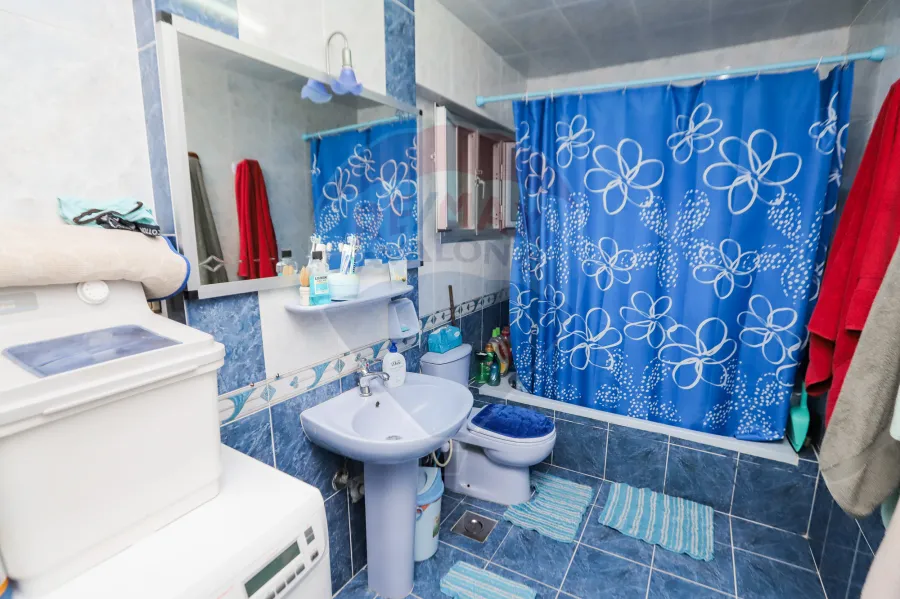 Apartment for sale 160 m Louran (Steps from abo qeer st & Teram.)