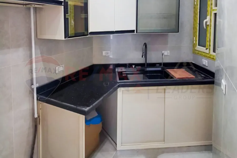 Apartment for rent 90 m in Miami (directly on the sea)