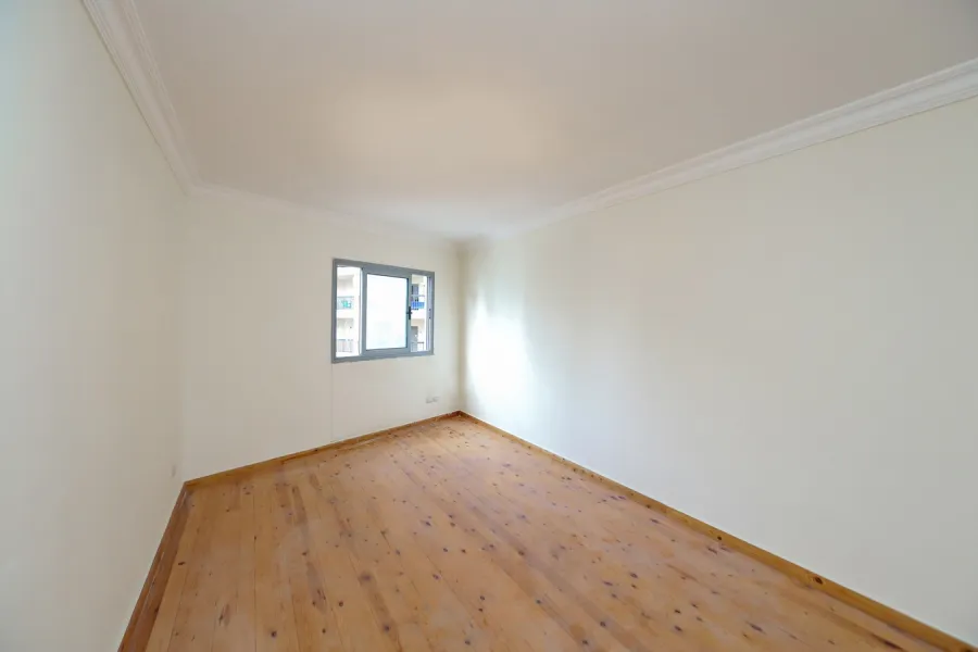 Apartment for sale 160m Sidi Beshr (El-Fareda Towers - Behined Hilton Hotel)