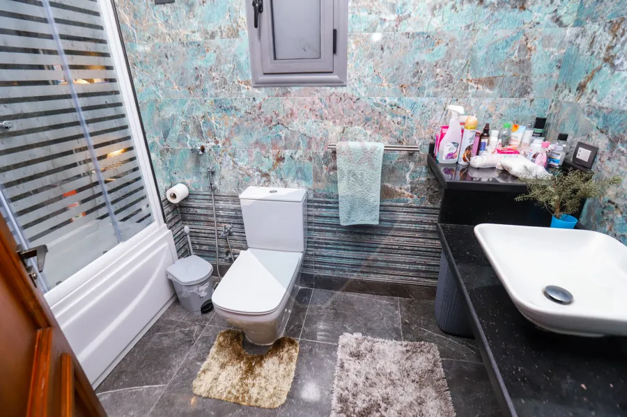 شقة دوبلكس للبيع 308 م سموحة (ش فوزى معاذ)