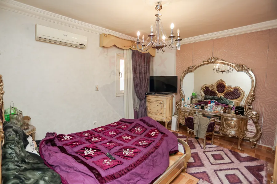 شقة للبيع 150 م سموحة ( ش زكى رجب ) خطوات من فوزى معاذ