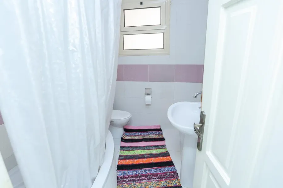 شقة للبيع 262م لوران (ش سرهنك - عمارة عزيز شنودة) 