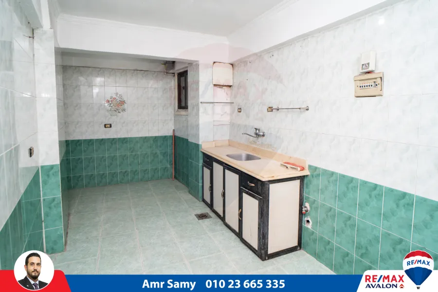 شقة للبيع 130م سموحة (شارع 14 مايو - بجوار جامعة فاروس)