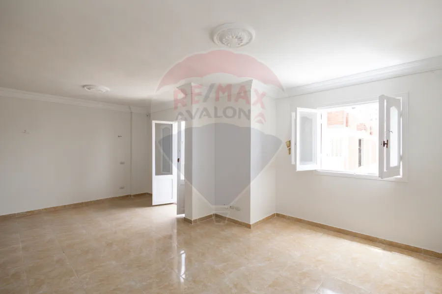 Apartment for sale 150 m Sidi Gaber (Branched from Al Mosher st.)