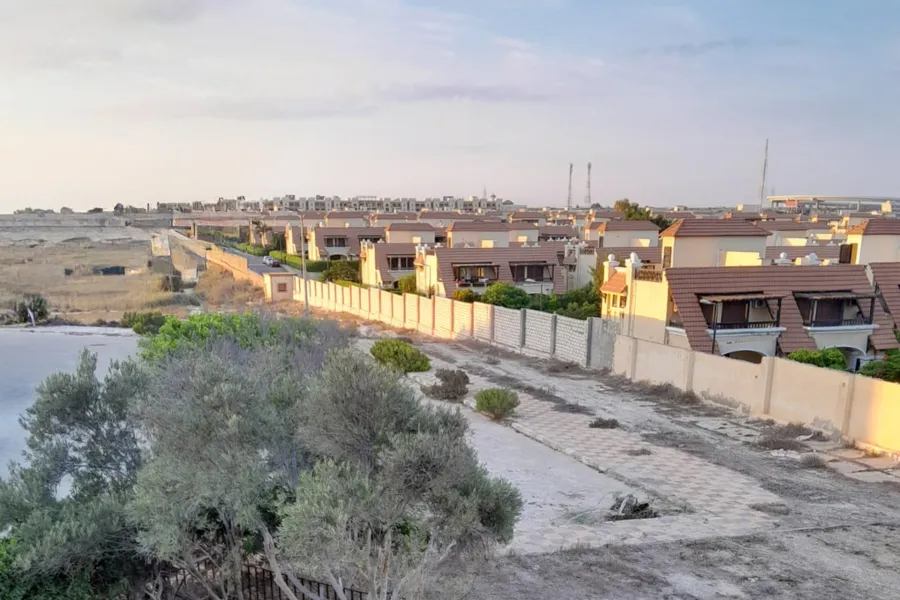 فيلا توين هاوس للبيع (قرية المهندسين الجامعيين) 330 م