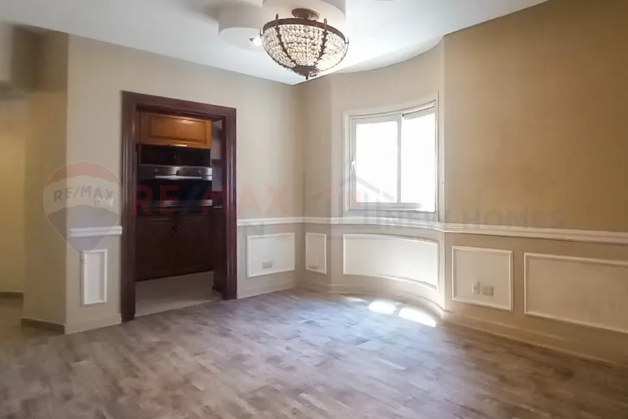 شقة للبيع 205 م رشدي (ش سوريا - برج براند)