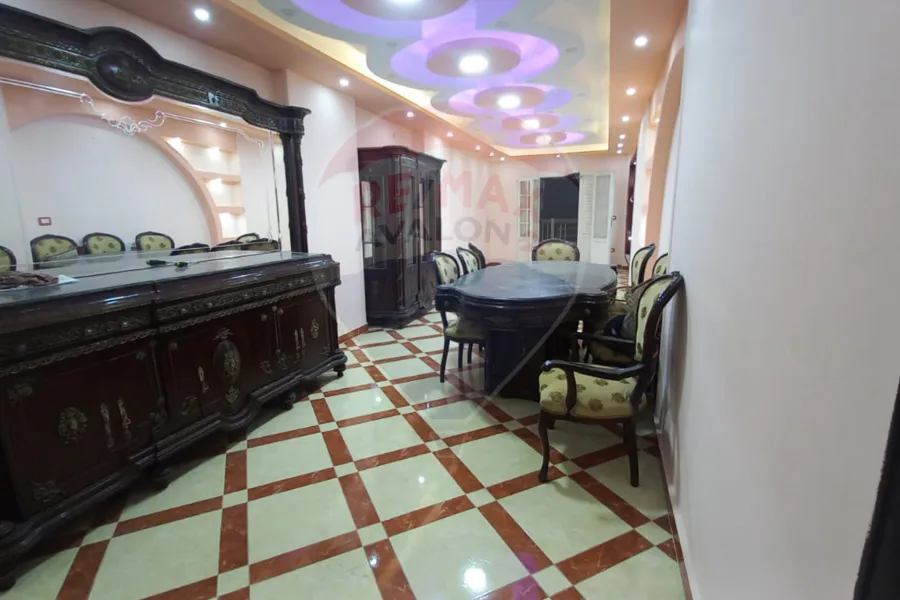 Apartment for rent 180 m in Miami (steps from the sea)