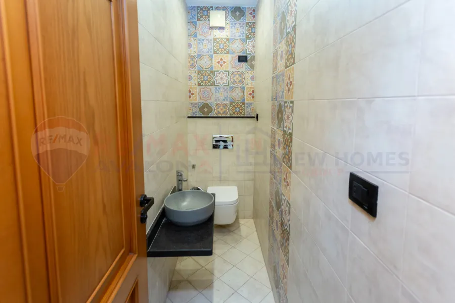 Ground apartment with garden for sale 280 m Kafr Abdo (Steps from Abo Qir St.)