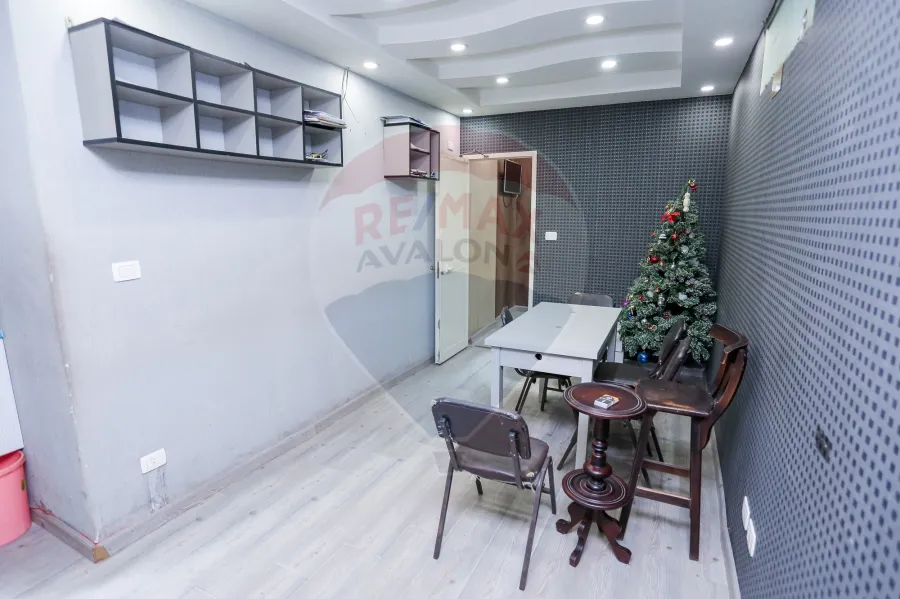 مقر اداري للبيع 125 م كليوباترا (ش بورسعيد تطل على ش مدحت سيف اليزل)