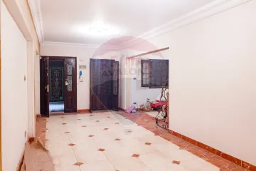 شقة للبيع 150 م شدس (ش المرسلين الأمريكان)