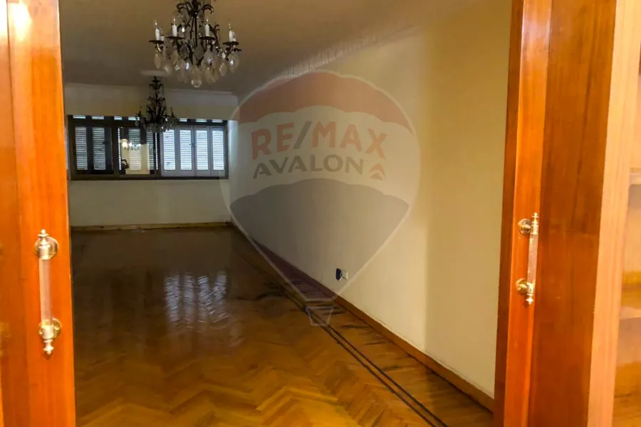 شقة للبيع 120 م سموحة (عمارات القضاة)