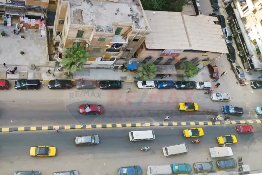 شقة للبيع 215 م سيدي بشر (ش جمال عبد الناصر)