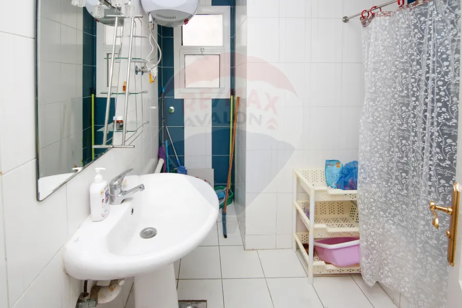 شقة للبيع 185م -  لوران (شارع سرهنك - مينا فلورنس)