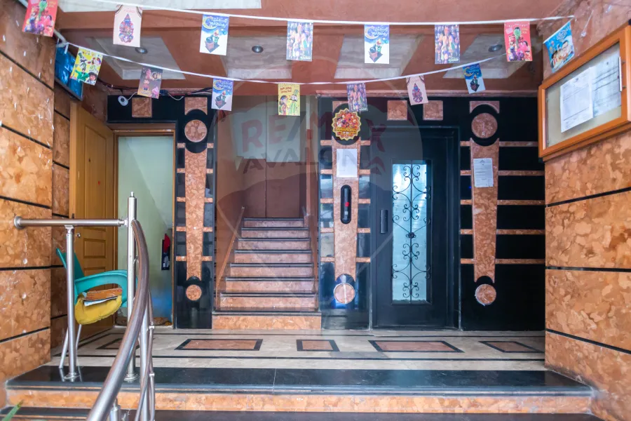 Administrative unit For sale 70 m Moharm bek (El Baliana St.)