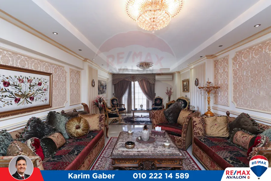 شقة للبيع 210م سموحة (شارع 14 مايو)