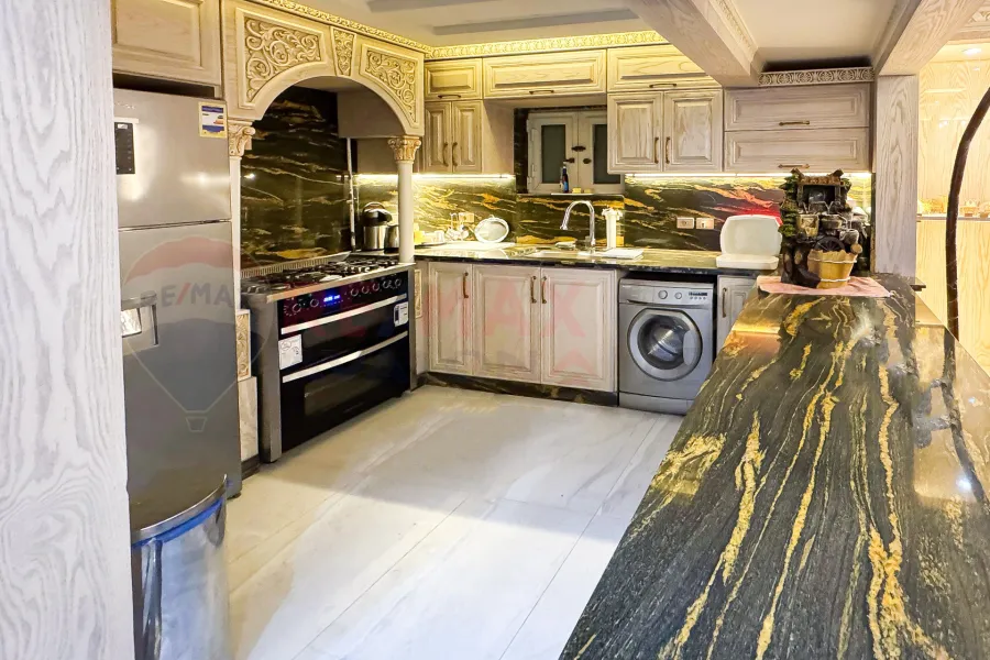 Furnished hotel apartment for rent 193 m Smouha (Victor Emmanuel Square)