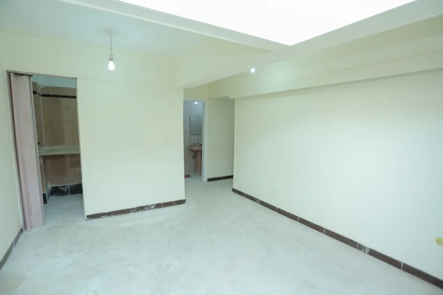 مكتب ادارى للايجار 200م زيزنيا (ش.أبو قير مباشرة)