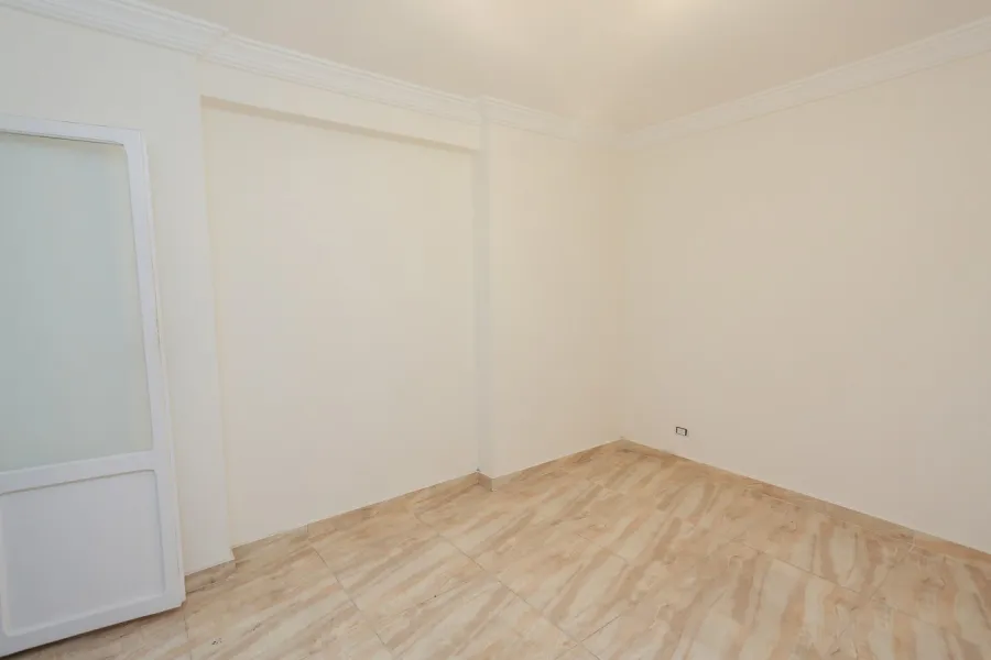 شقة للإيجار 150م كليوبترا -خلف فندق كليوبترا - ترى البحر