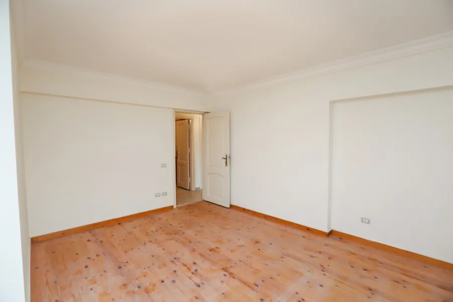 Apartment for sale 160m Sidi Beshr (El-Fareda Towers - Behined Hilton Hotel)