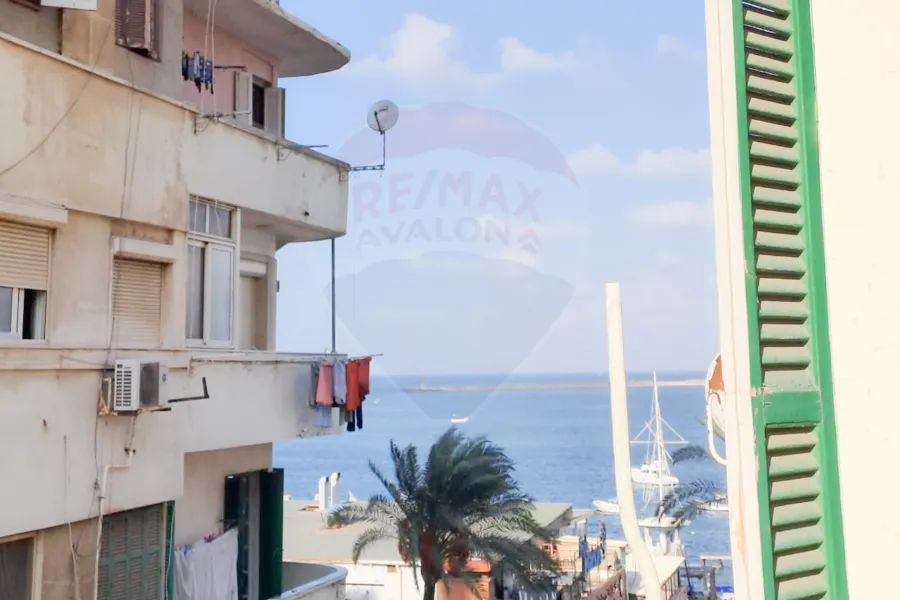 Apartment For Sale 100 m Bahary (Steps From The Sea)