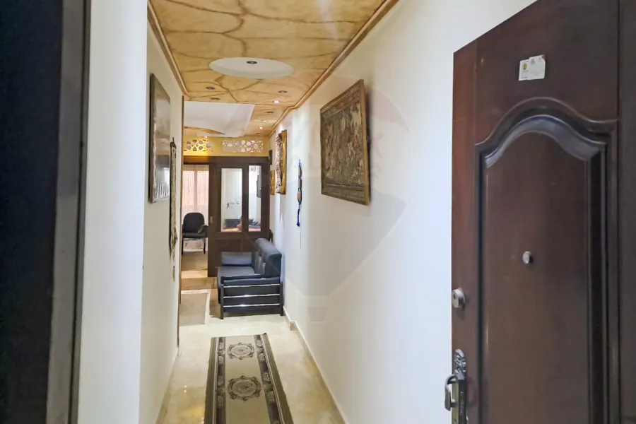 شقة إداري للبيع 150 م سموحة الجديدة (بجوار نادي الإتحاد) - تصلح سكني