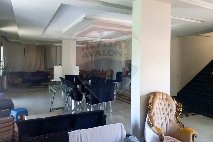 فيلا ستاند الون للبيع 640 م كينج مريوط  (كمبوند الواحة)