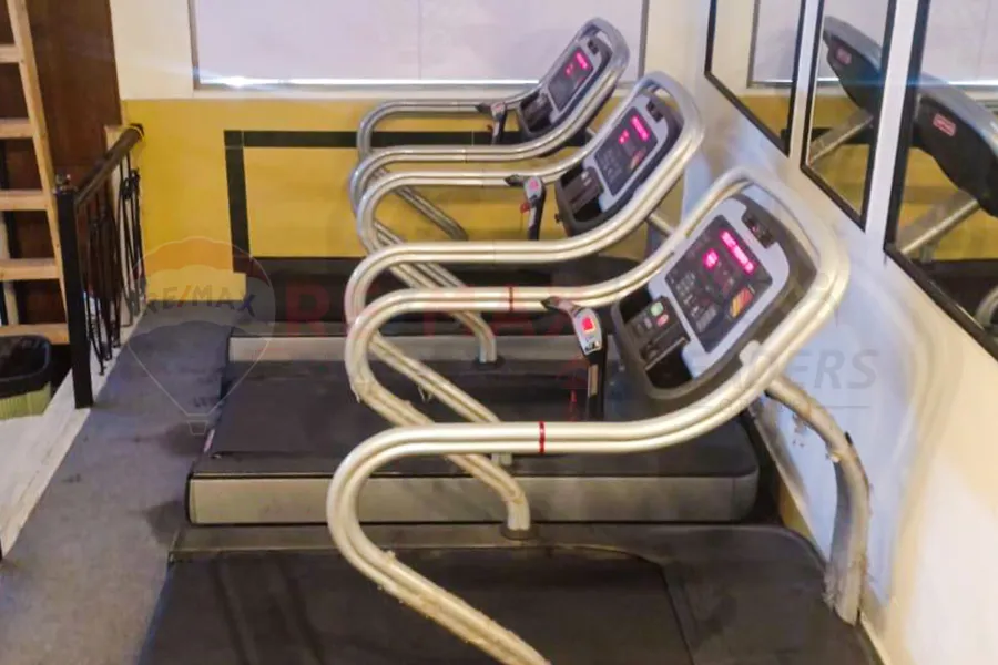 Shop for rent 175 m Roushdy (second number from the tram)