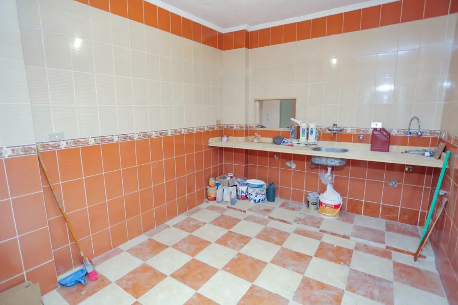 شقة للايجار 230م لوران (شارع أبوقير الرئيسي)