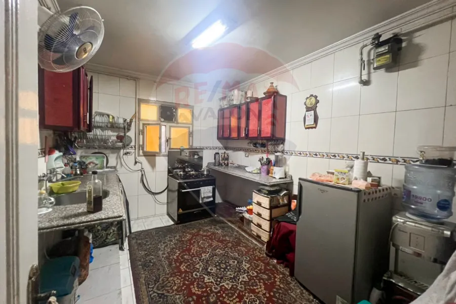 شقه للبيع  200 م كامب شيزار (ش بورسعيد)