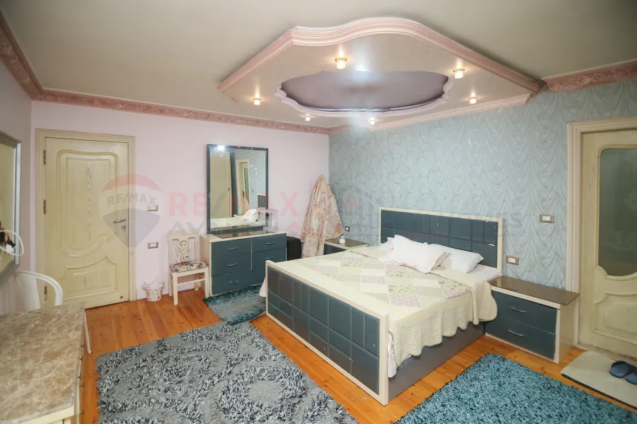 شقة للبيع 195 م مصطفى كامل (ش أبو قير)