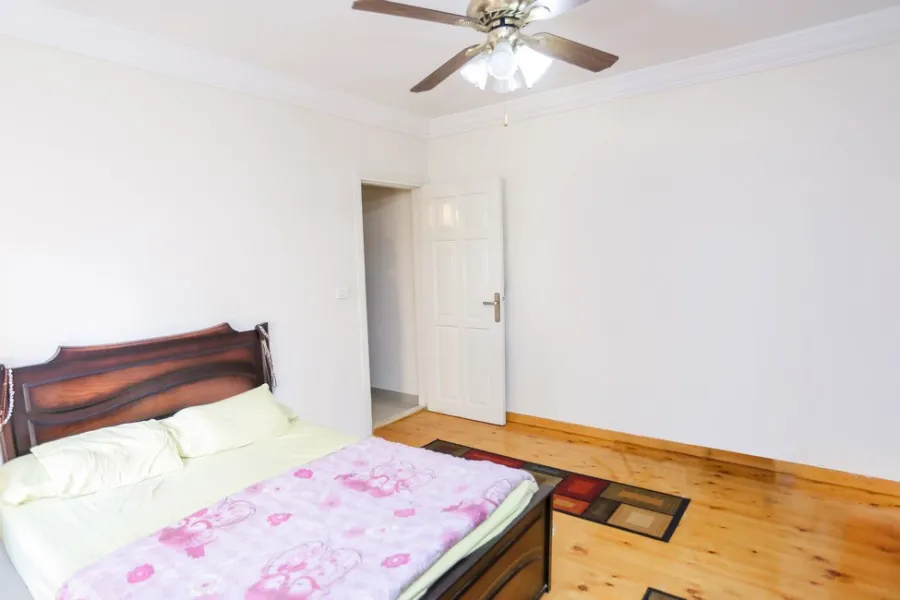 شقة للبيع 262م لوران (ش سرهنك - عمارة عزيز شنودة) 