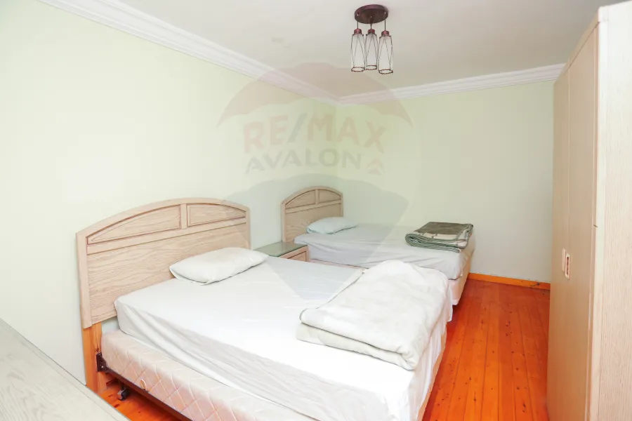 Apartment for Sale 300 m Gleem (Directly on Sea)