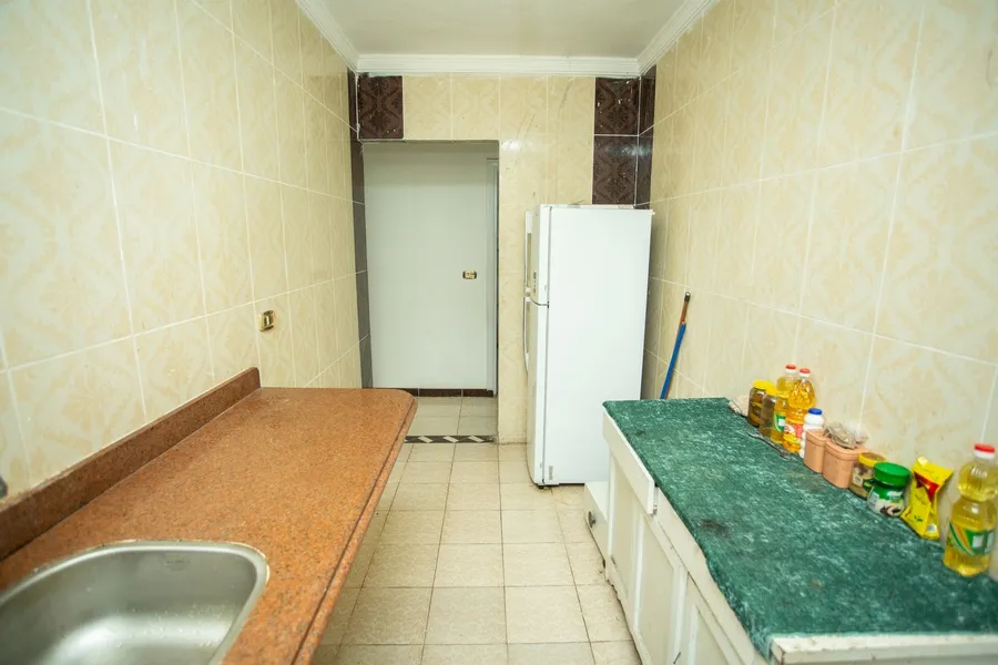 شقة للبيع 135م ميامي (أمام الأكاديمية)